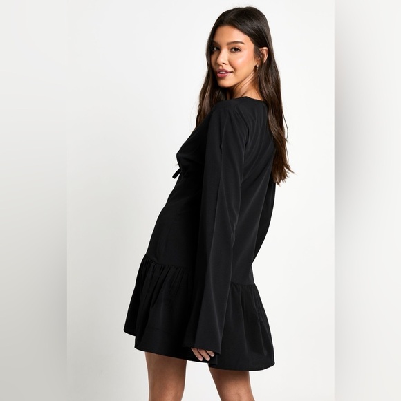 NWT boohoo Long Sleeve Tiered Smock Dress | Black | Tie Front | New | US 4 - Picture 2 of 5